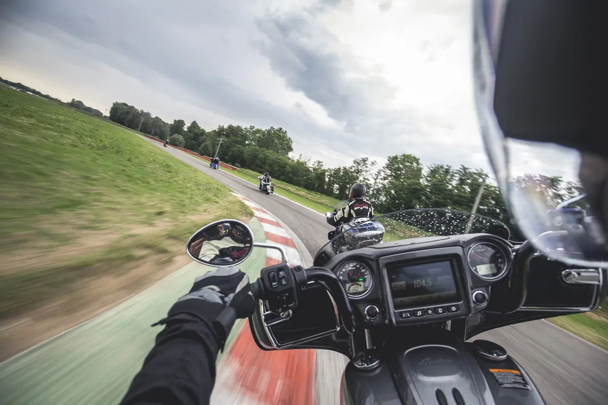 Baume & Mercier e Indian Motorcycle, una giornata in circuito a Vairano per celebrare la partnership (85)