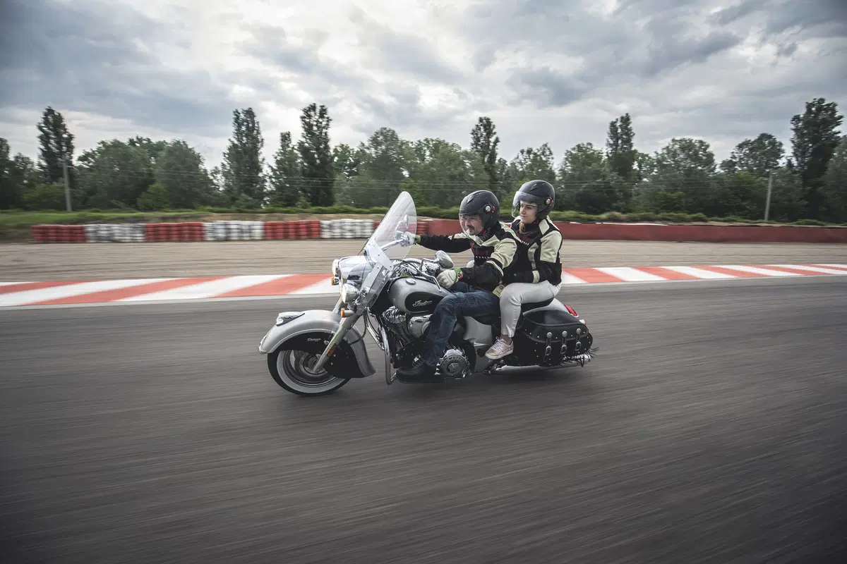 Baume & Mercier e Indian Motorcycle, una giornata in circuito a Vairano per celebrare la partnership (86)
