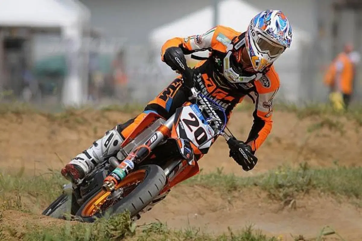 All'Italiano Supermoto si infortuna Alberto Dall'Era, un altro passo avanti invece per Edgardo Borel
