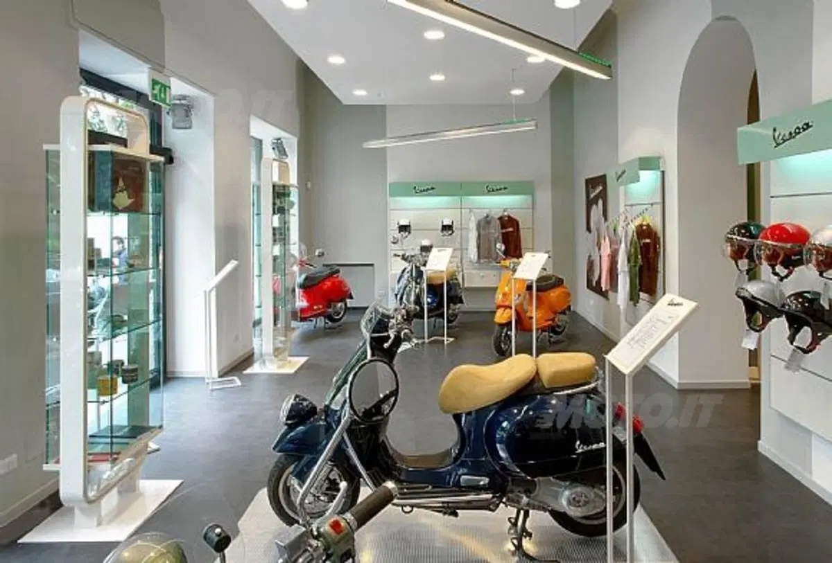 Nasce Vespa Milano (2)