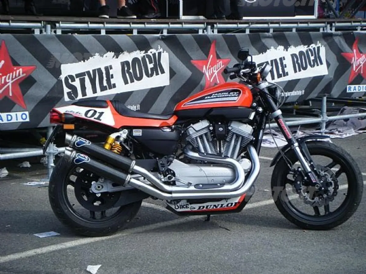 XR1200 Trophy  (5)