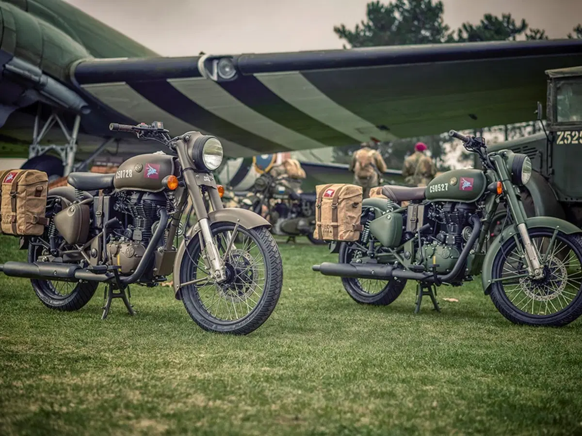 Royal Enfield Pegasus, edizione speciale (da paracadutista) della Classic 500 (5)