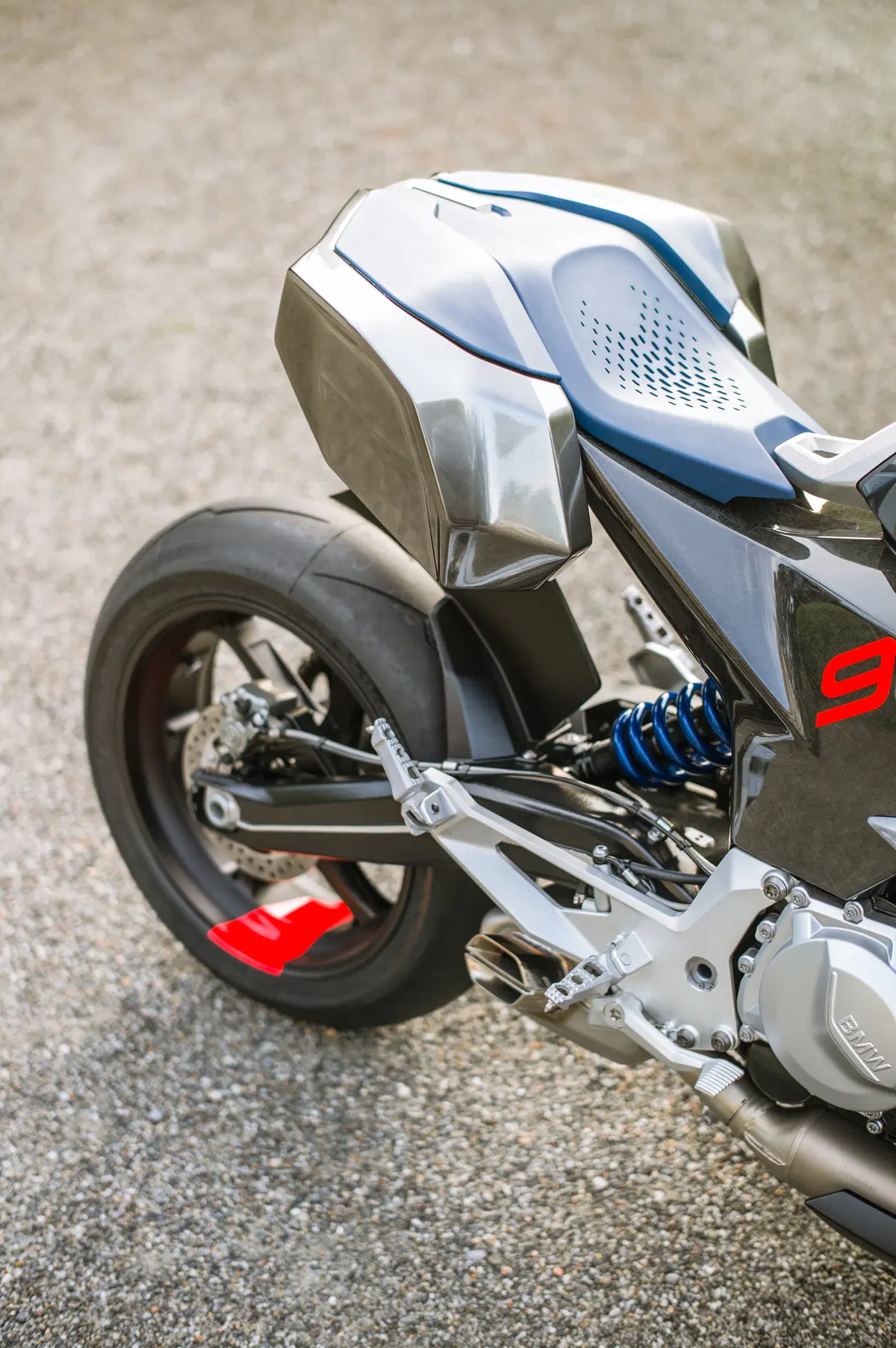 BMW Motorrad 9cento: video anteprima della concept da Villa d'Este! (4)