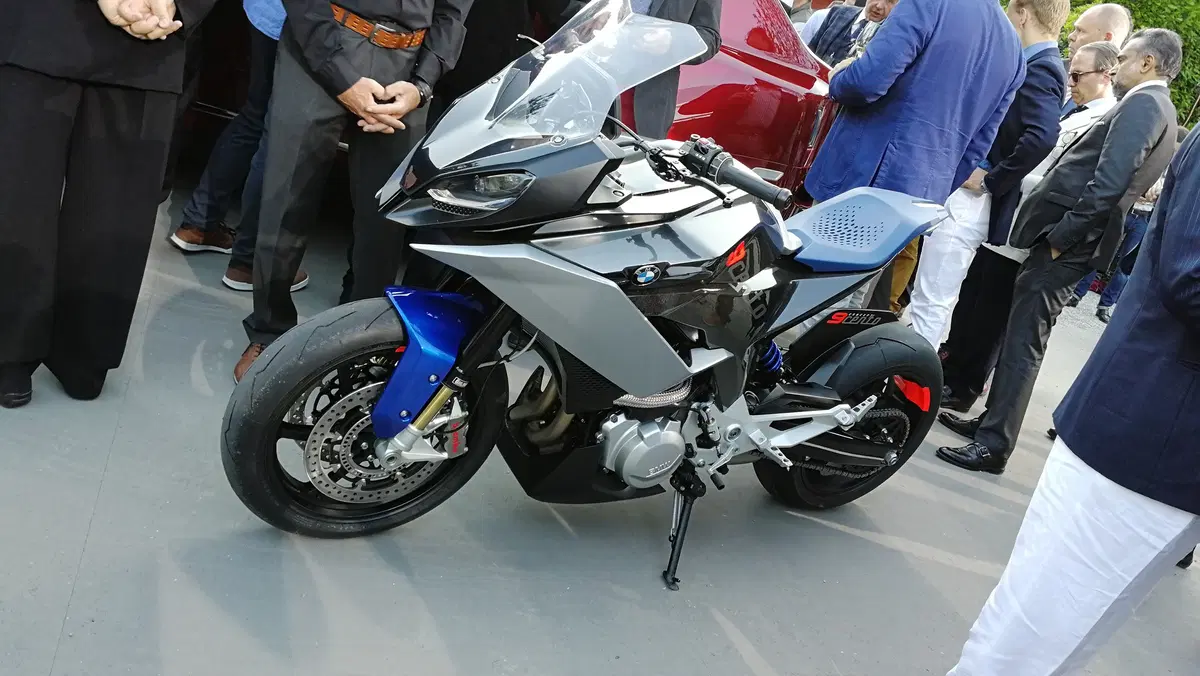 BMW Motorrad 9cento: video anteprima della concept da Villa d'Este! (5)