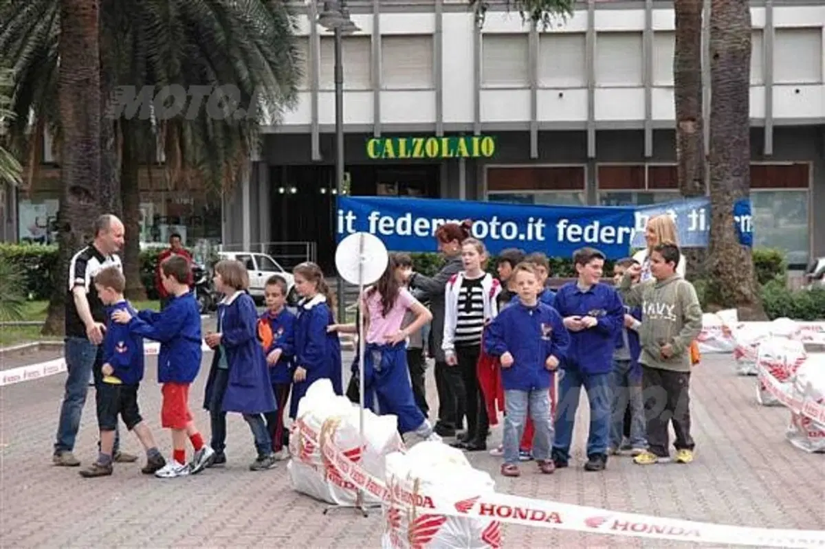 'Muoversi in sicurezza con il ciclomotore'. Grande successo per la settima edizione