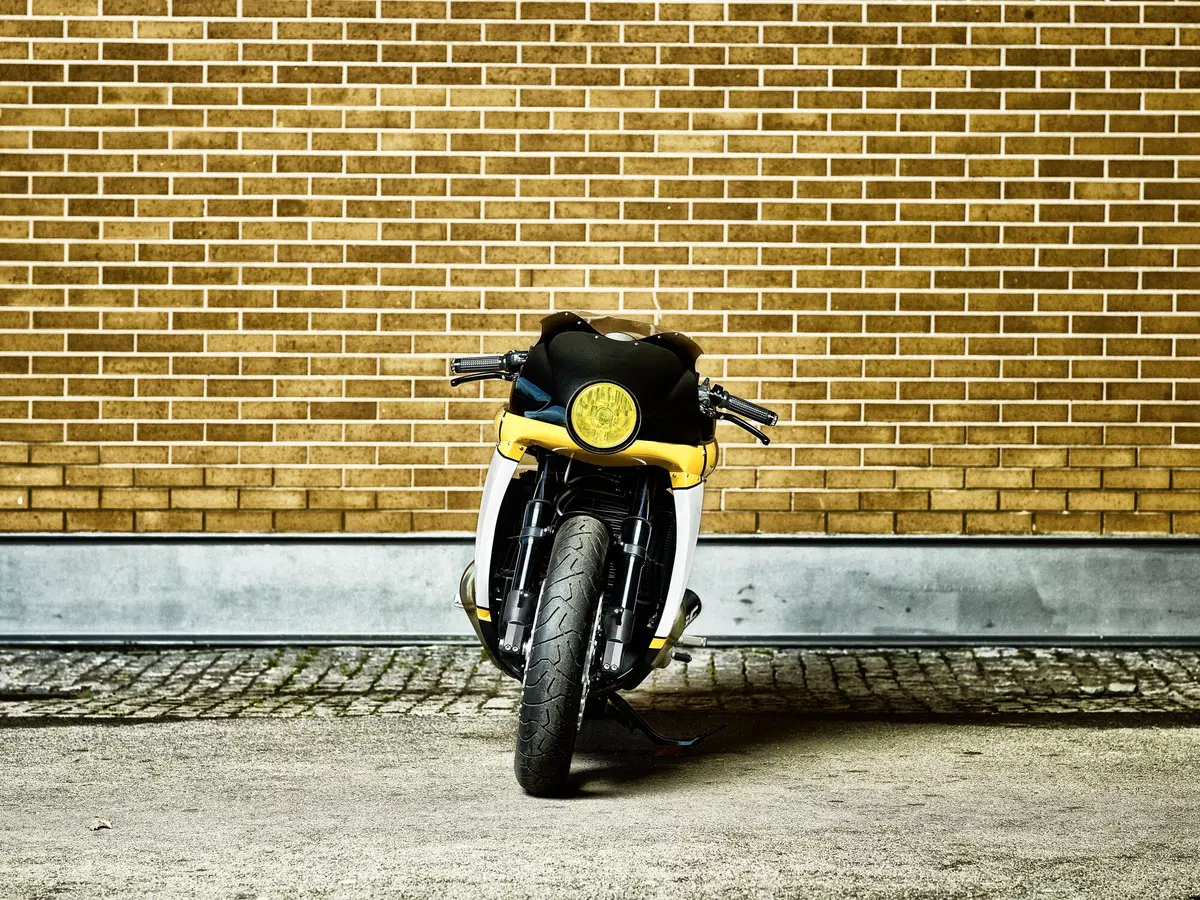 Yamaha VMAX “CS_07 Gasoline” Yard Built (7)