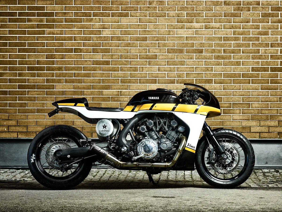 Yamaha VMAX “CS_07 Gasoline” Yard Built (3)