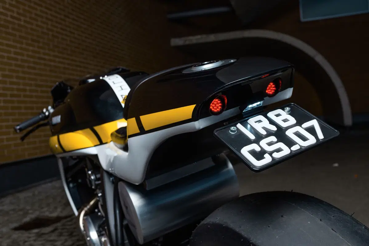 Yamaha VMAX “CS_07 Gasoline” Yard Built (11)