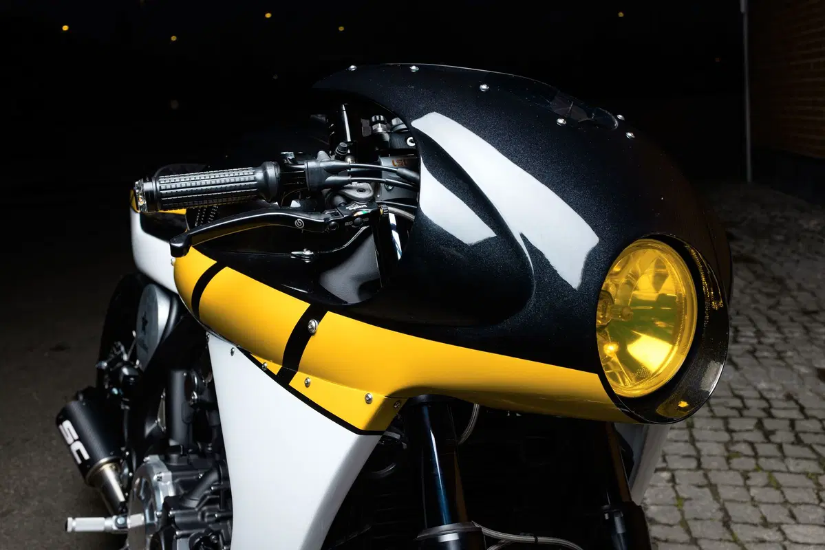 Yamaha VMAX “CS_07 Gasoline” Yard Built (15)