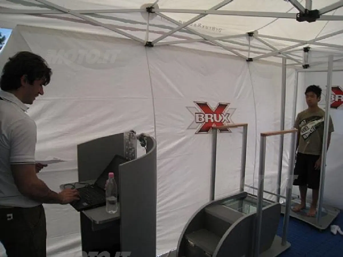 Il BRUX era presente a Misano con la sua Clinica. Grande successo di pubblico e piloti (3)