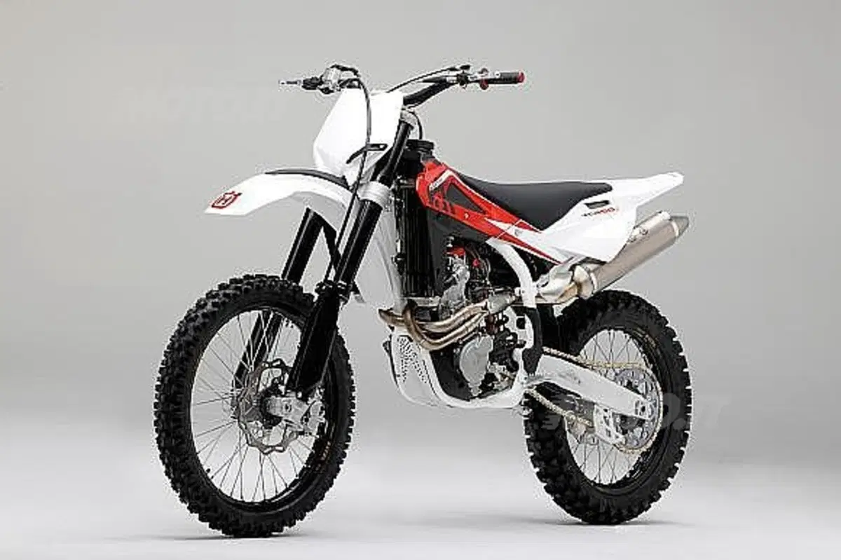 Model year 2010 (3)