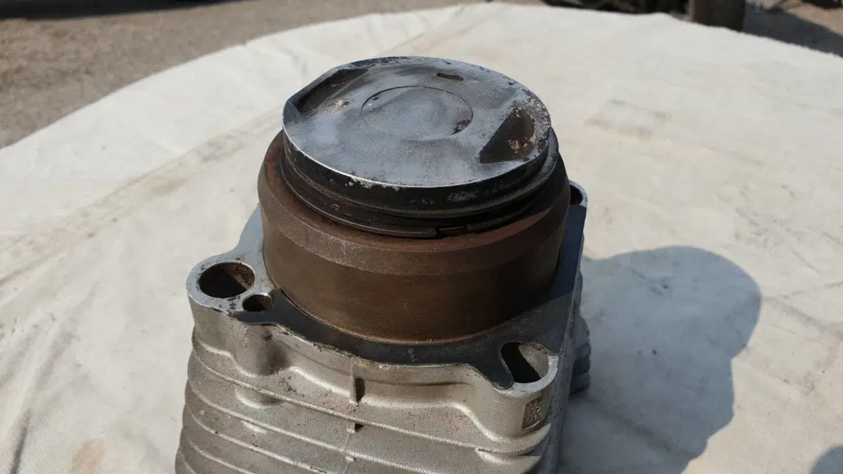 Cilindro e pistone Harley-Davidson Sportster 883 (7)