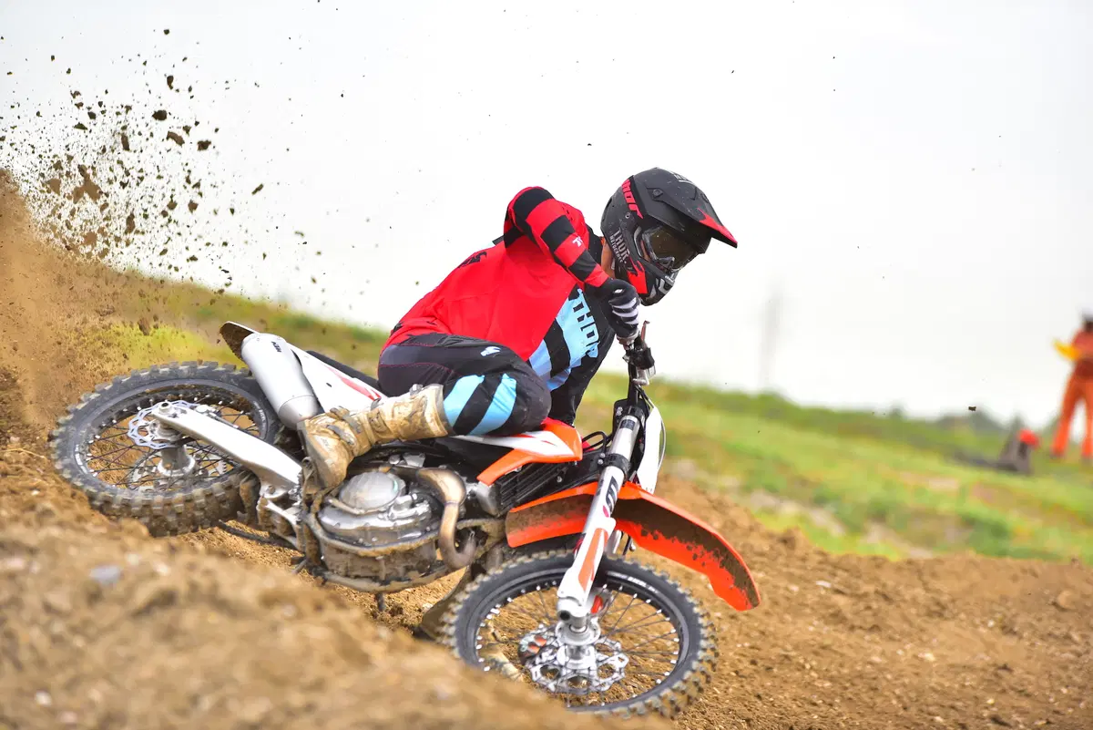KTM SX e SX-F Cross 2019. Dominatrici incontrastate (7)