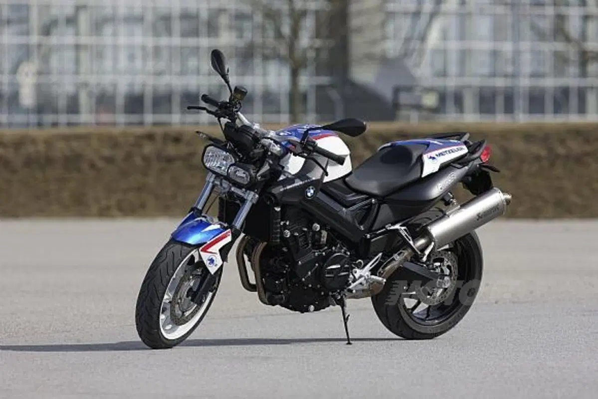 Arriva la F 800 R Chris Pfeiffer Edition