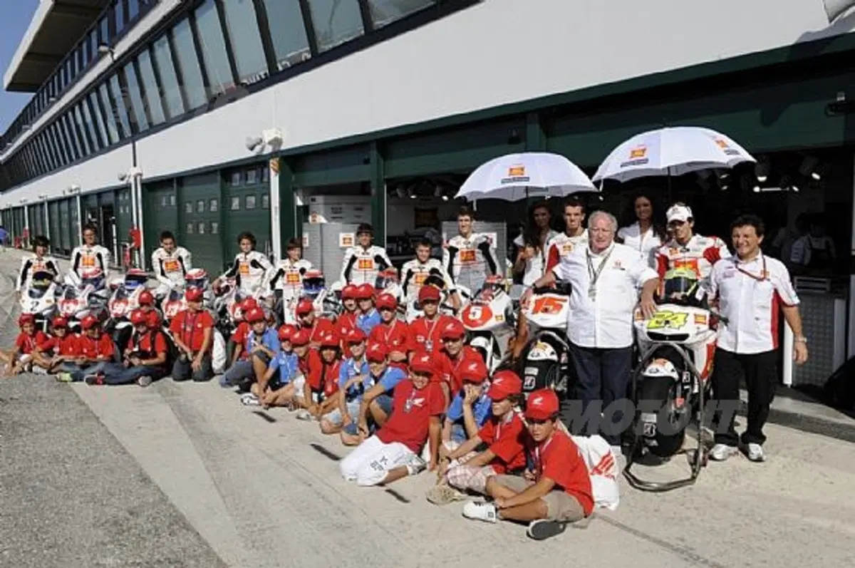 I piloti del San Carlo Junior Team sulla pista del MotoMondiale (2)