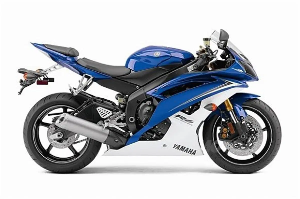 Yamaha R6 2010 (3)