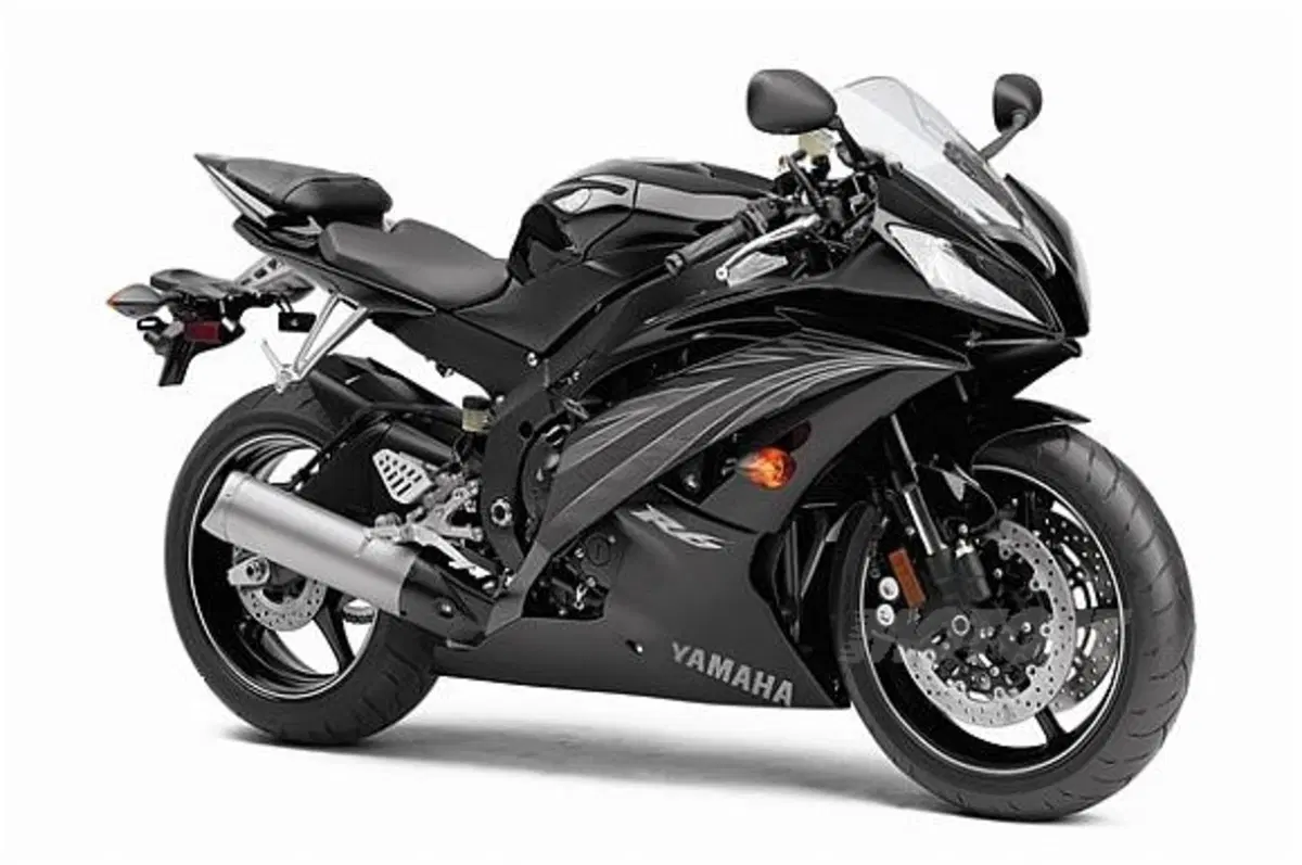 Yamaha R6 2010 (5)