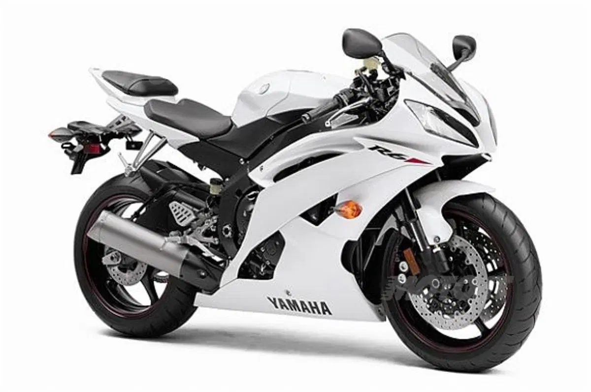 Yamaha R6 2010 (7)