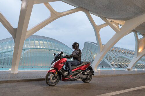 Honda Forza 125 versione 2018 (3)