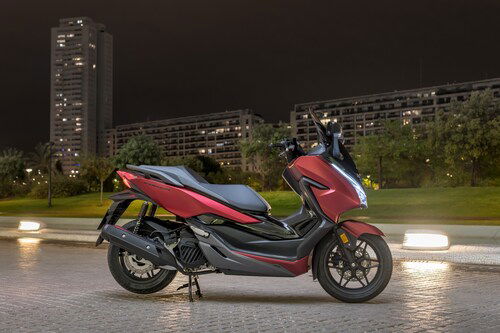 Honda Forza 125 versione 2018 (9)