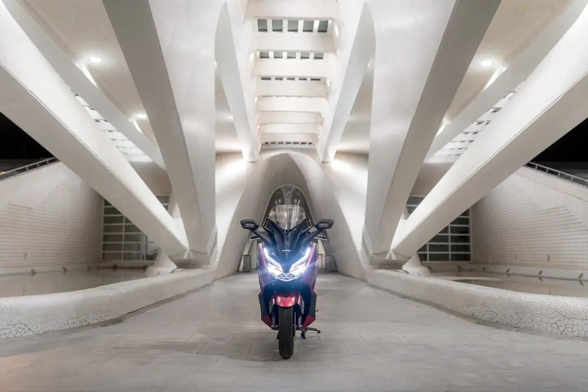Honda Forza 125 versione 2018 (14)