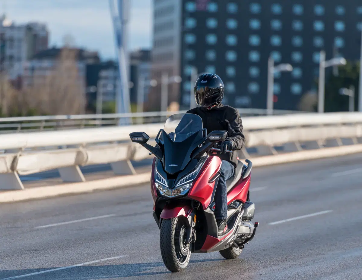 Honda Forza 125 versione 2018 (15)