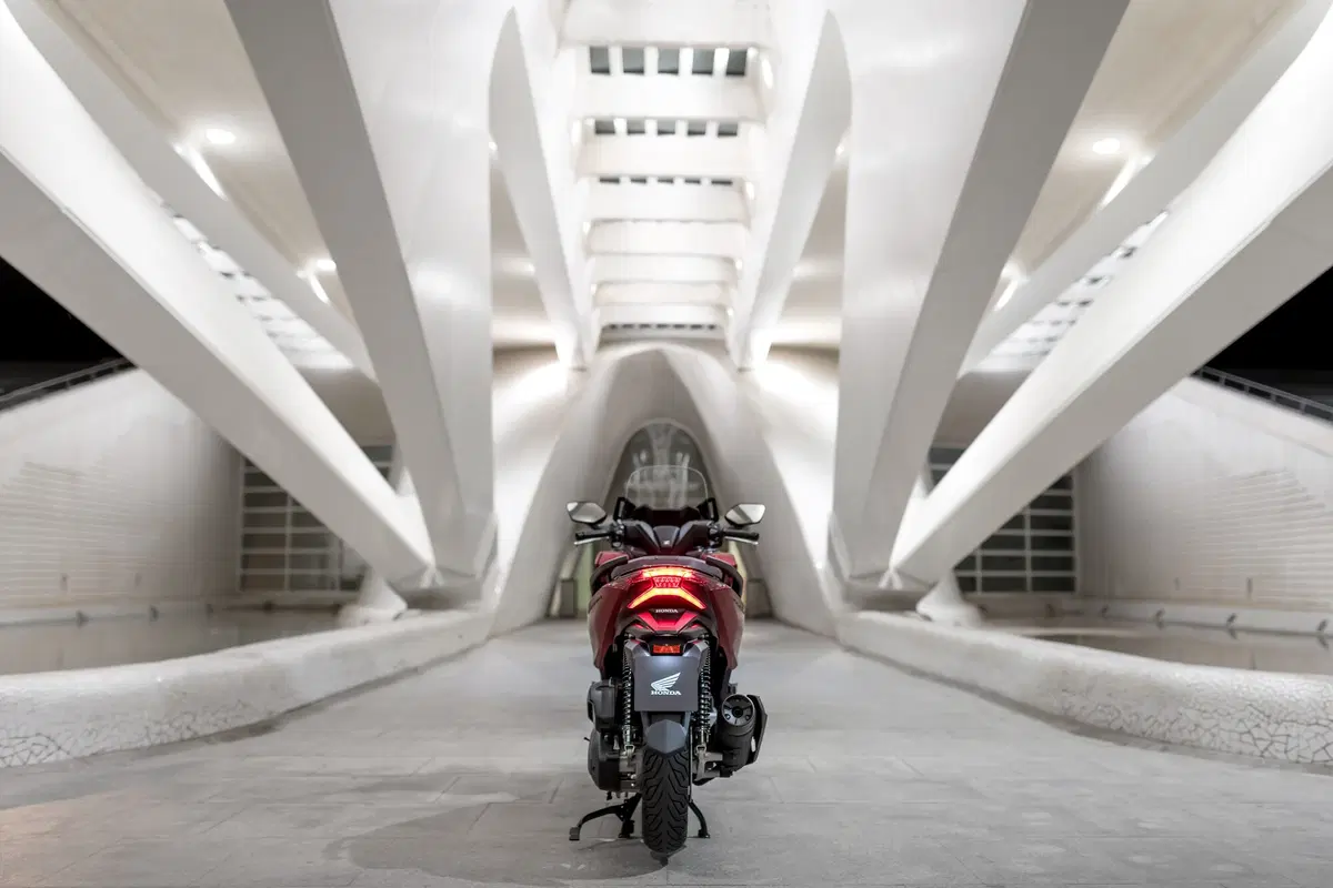 Honda Forza 125 versione 2018 (18)