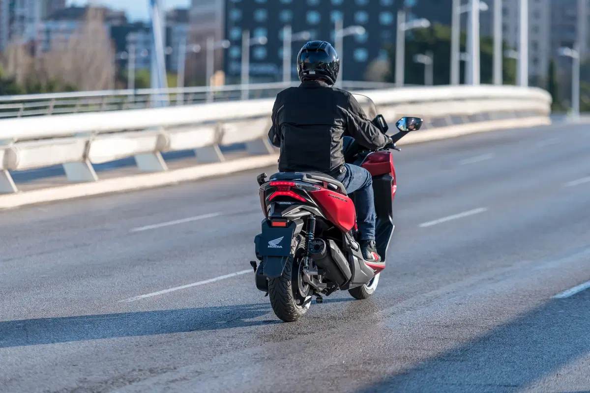 Honda Forza 125 versione 2018 (19)