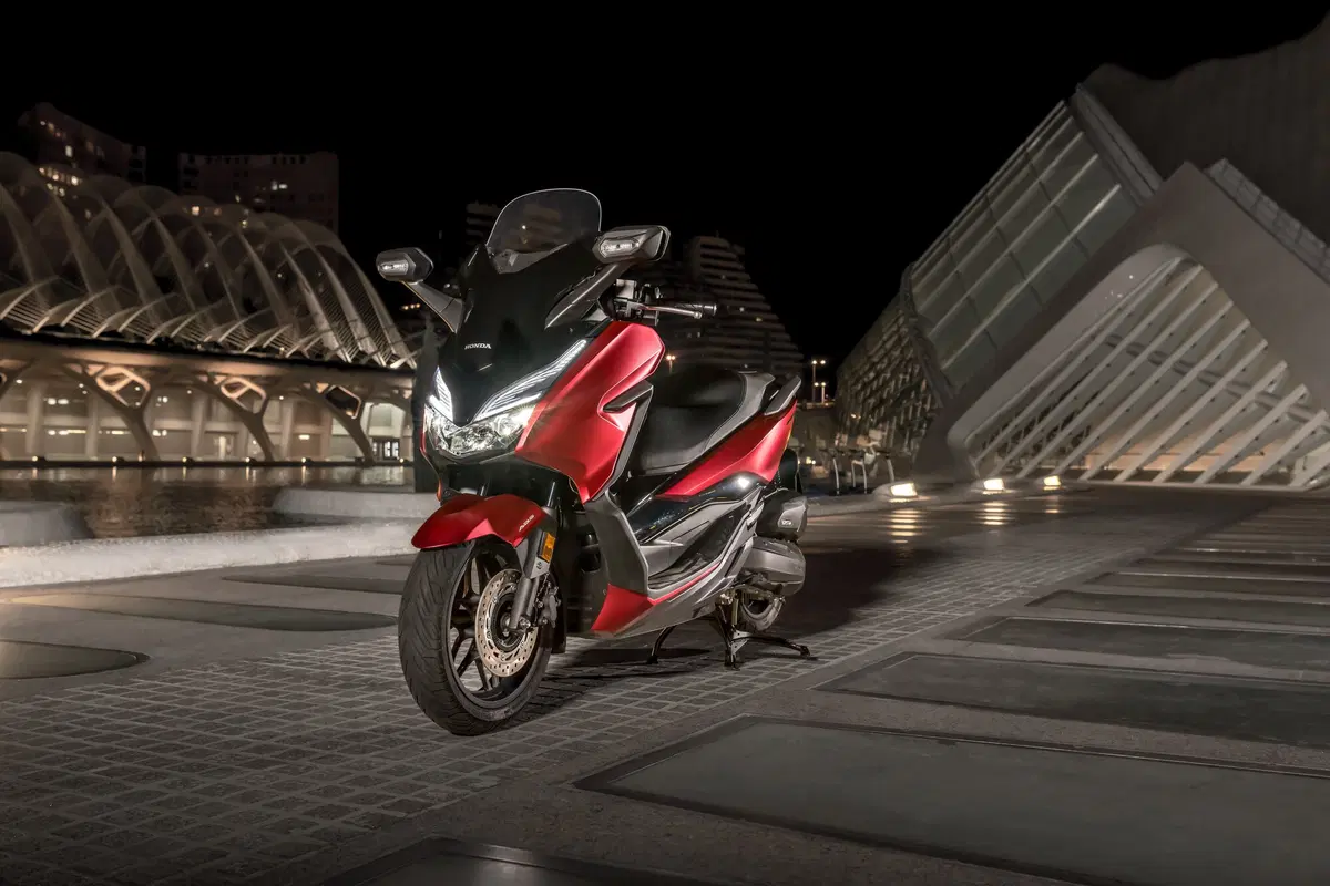 Honda Forza 125 versione 2018 (21)