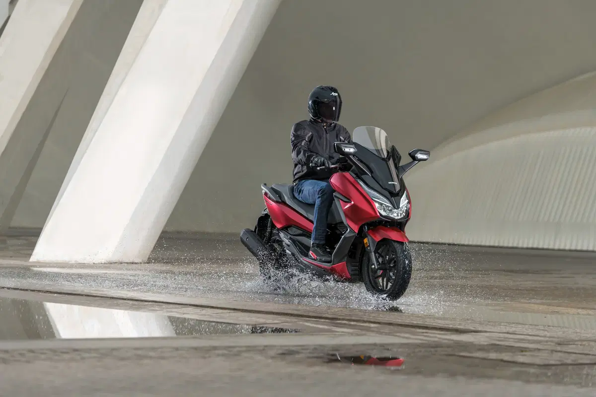 Honda Forza 125 versione 2018 (22)