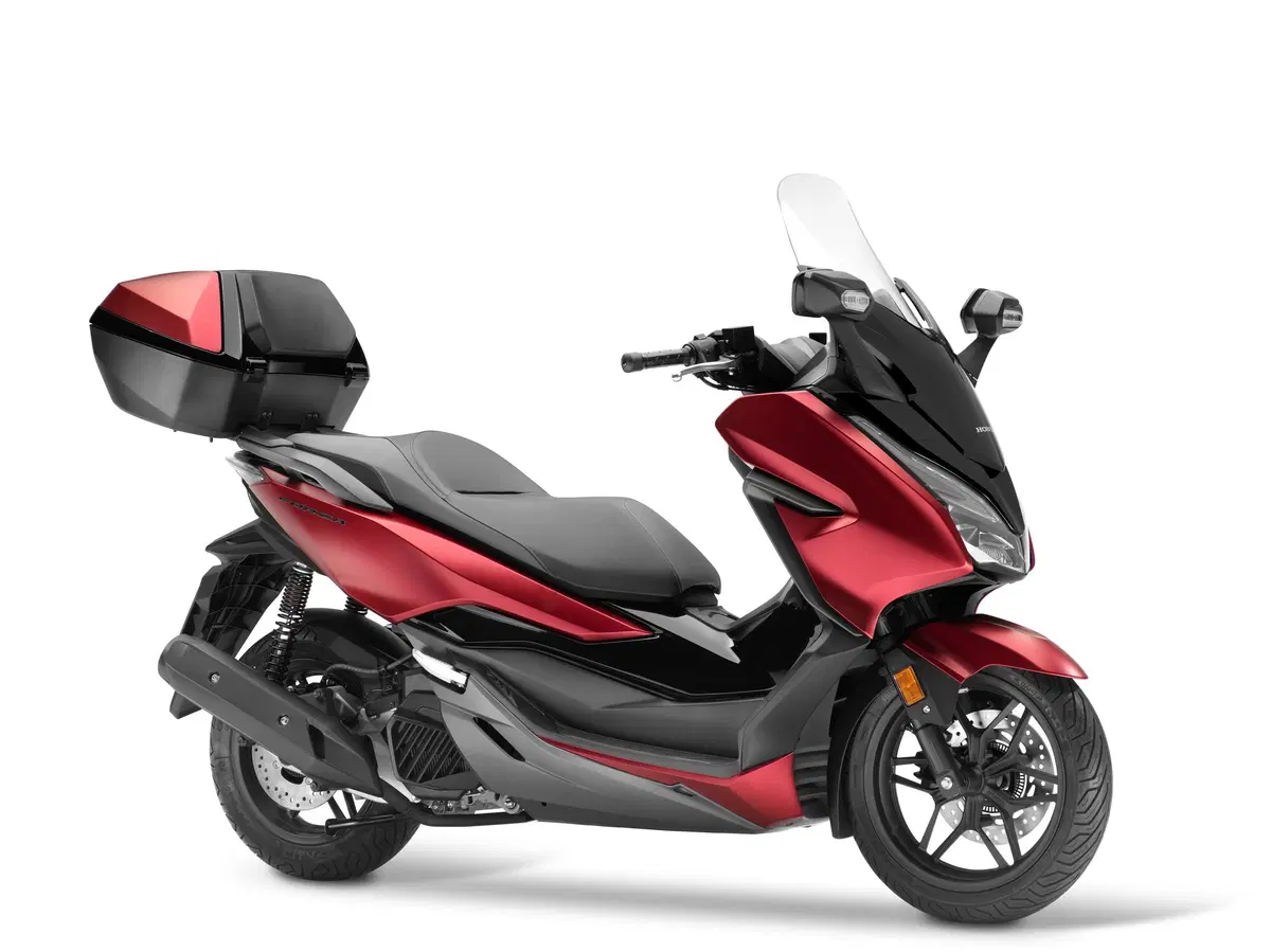 Honda Forza 125 versione 2018 (42)