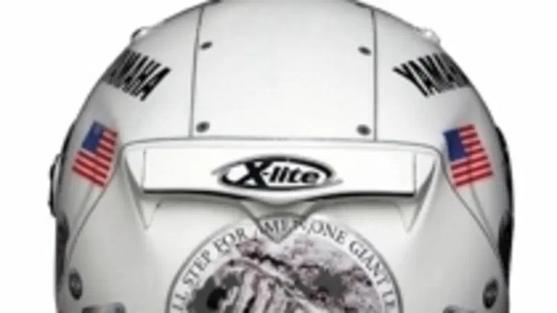 X-Lite, un casco 'lunare' per Lorenzo all'Estoril
