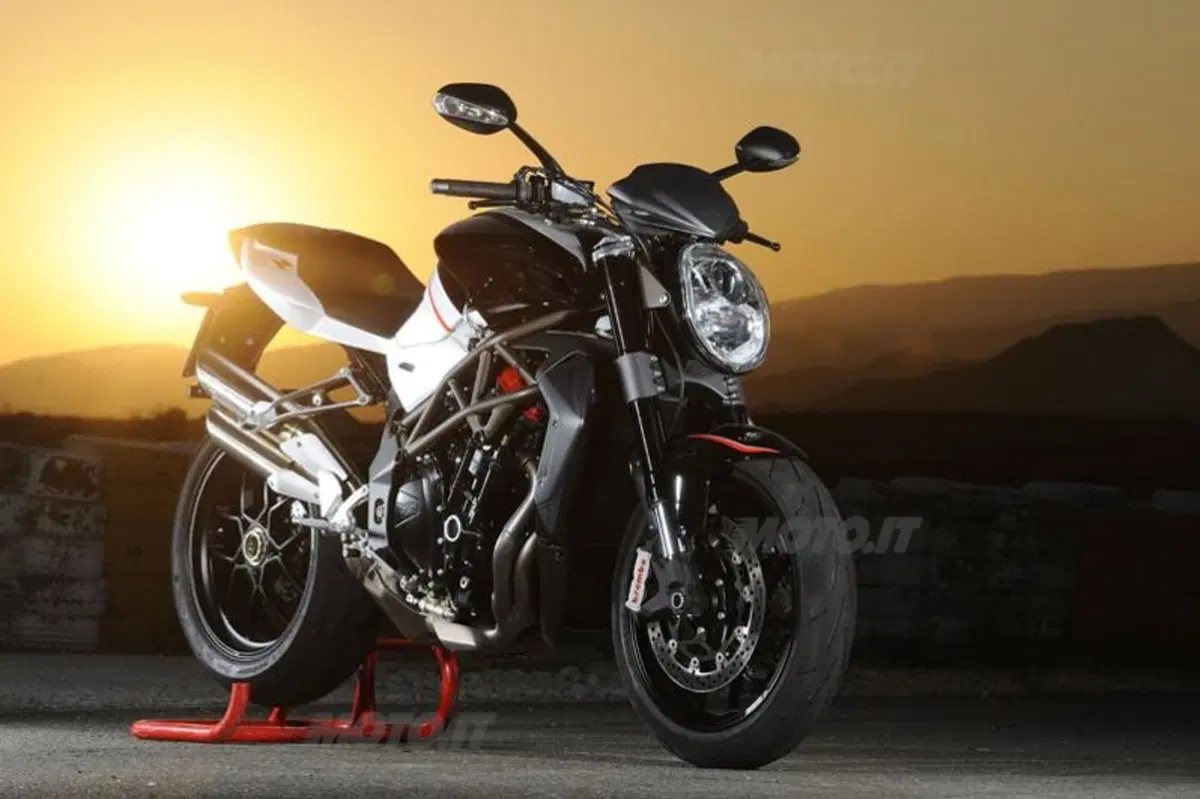 MV AGUSTA Brutale 990R e 1090RR (2)