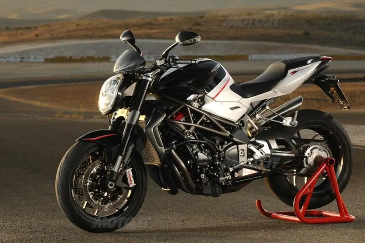 MV AGUSTA Brutale 990R e 1090RR (3)
