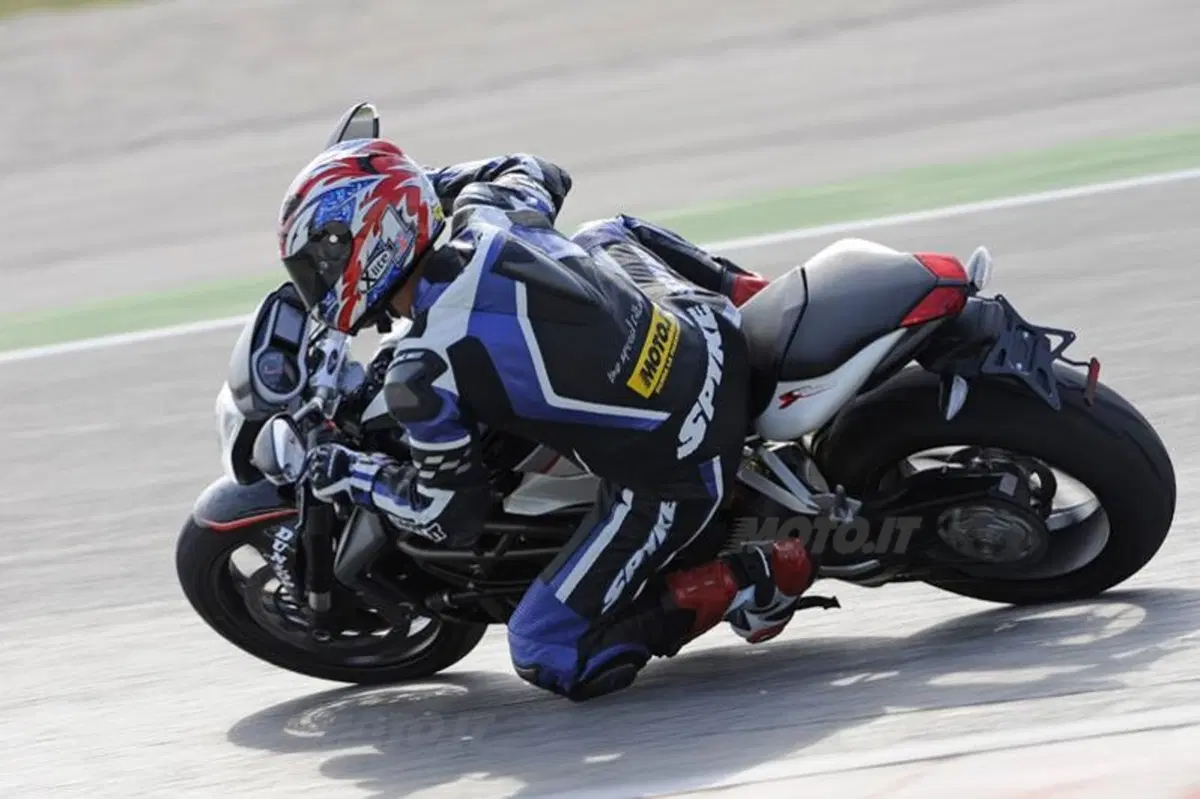 MV AGUSTA Brutale 990R e 1090RR (20)
