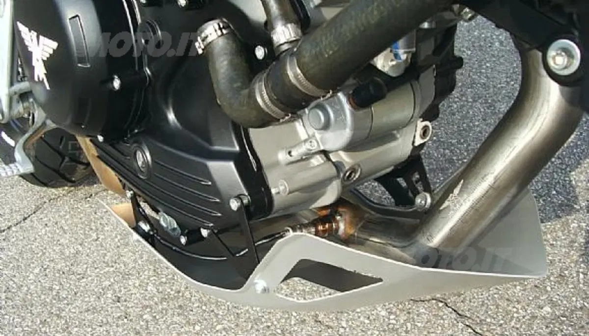 Moto Morini Granpasso 2010 (3)