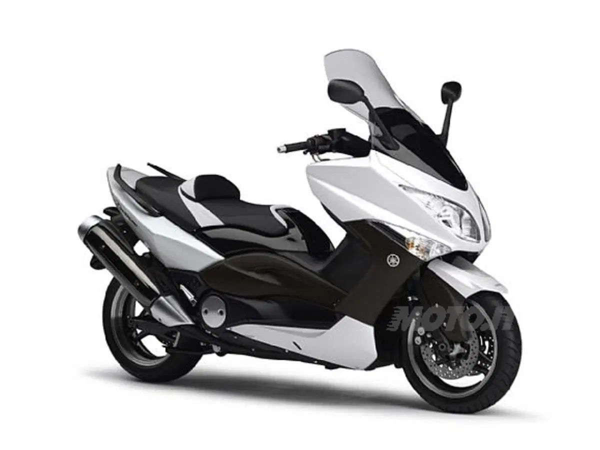 Carrellata di aggiornamenti per Yamaha (8)