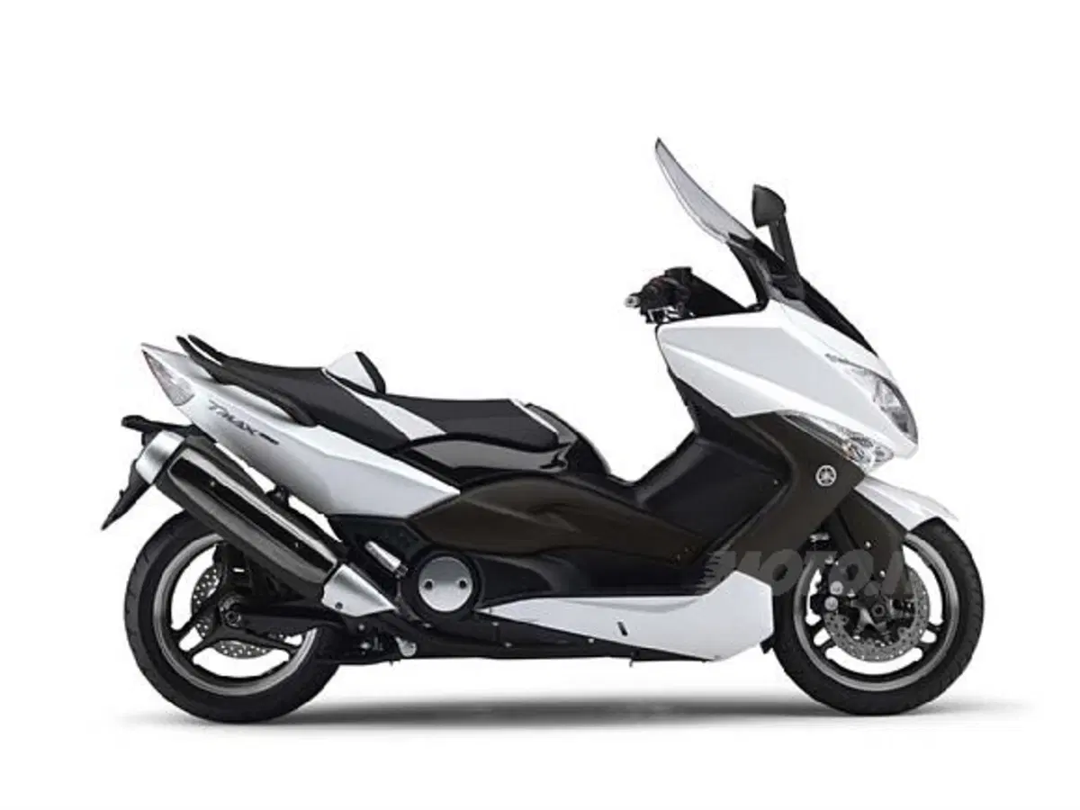 Carrellata di aggiornamenti per Yamaha (10)