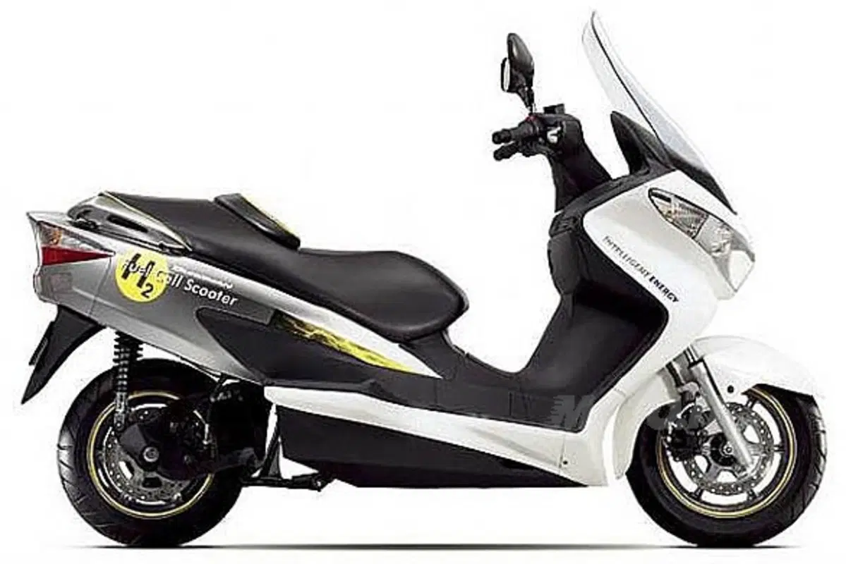 Suzuki al salone di Tokio (11)