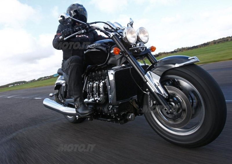 Triumph Rocket III Roadster