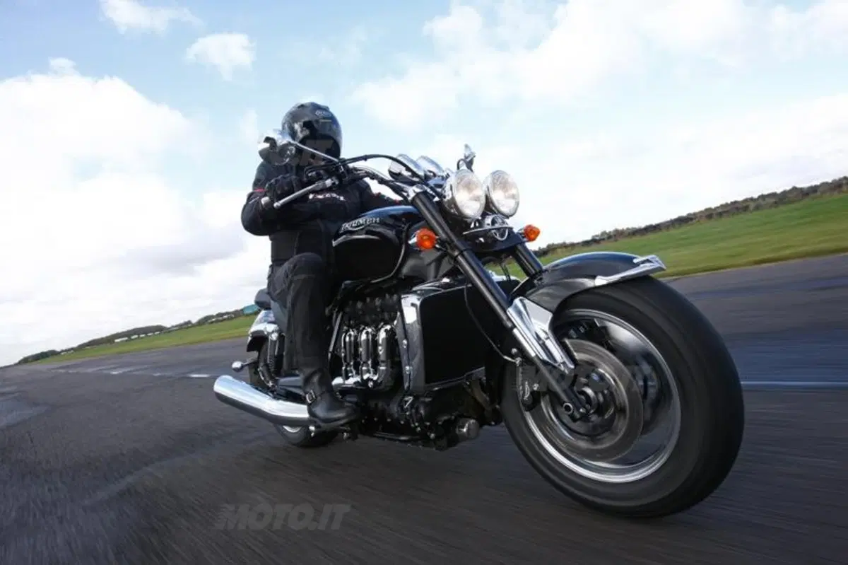 Triumph Rocket III Roadster