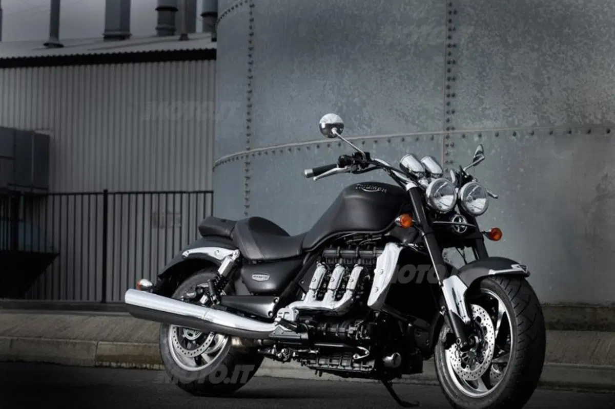 Triumph Rocket III Roadster (9)