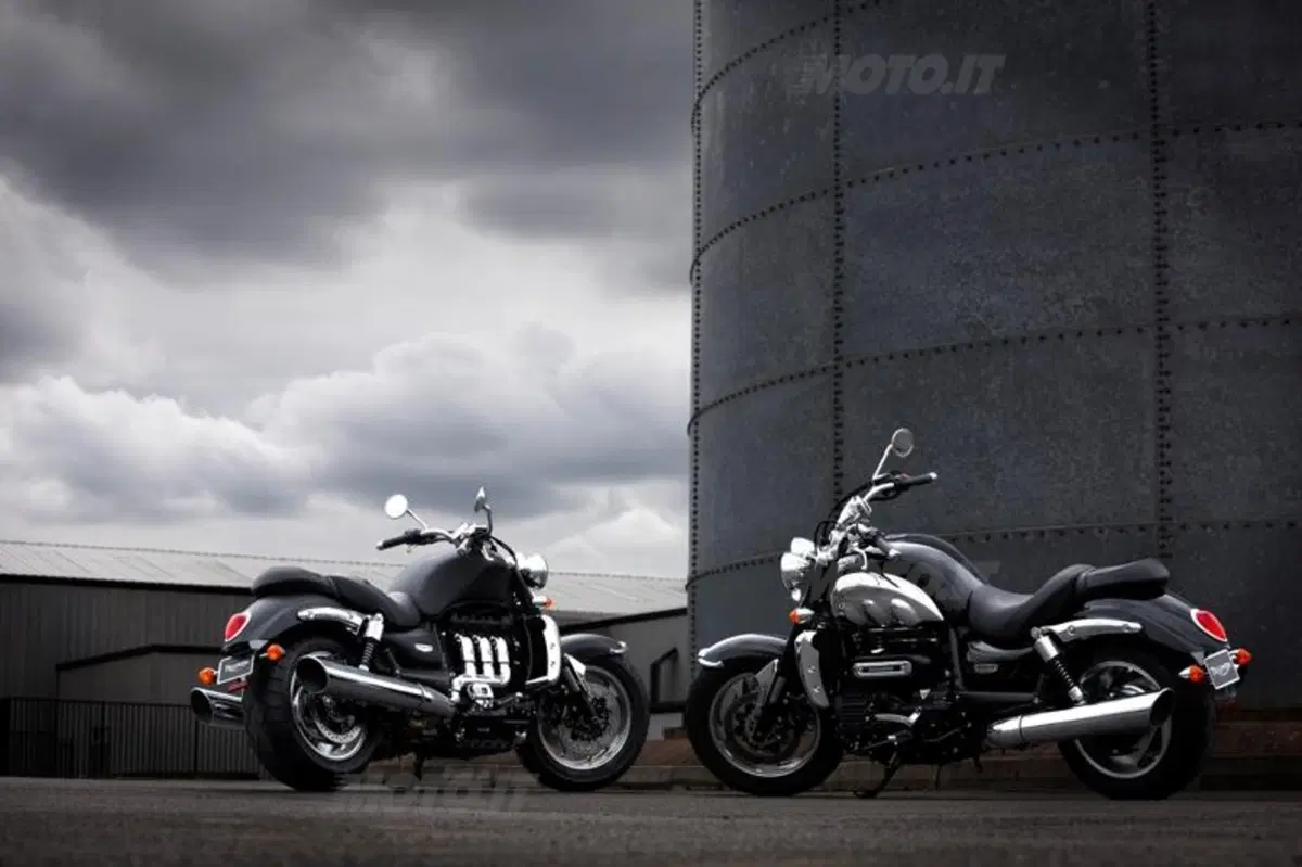 Triumph Rocket III Roadster (11)