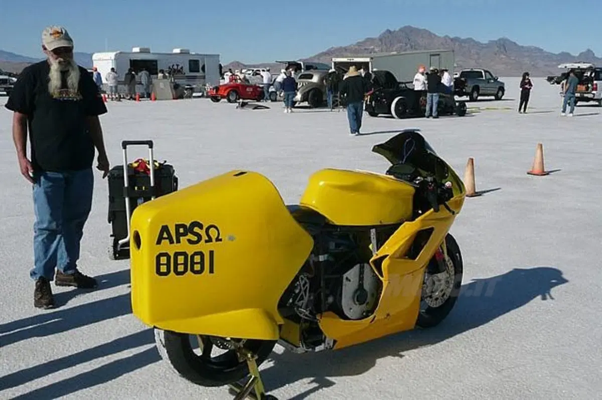 Record "elettrico" a Bonneville 
