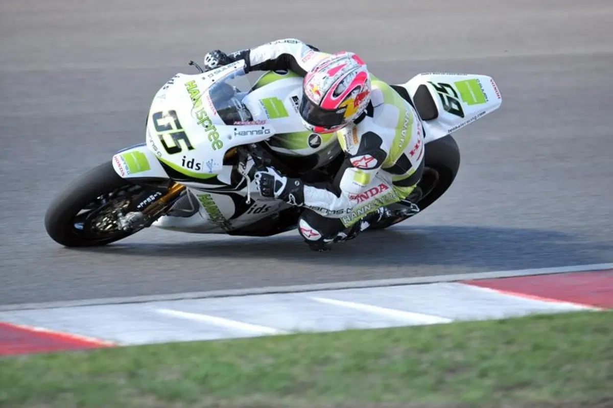 Spies centra il titolo nella Superbike al primo colpo (6)