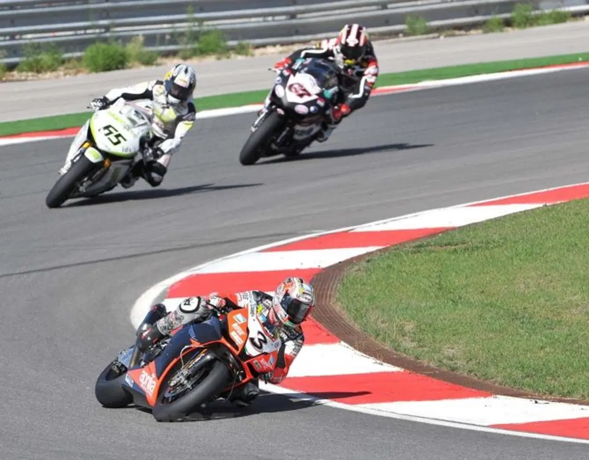 Aprilia soddisfatta della stagione 2009