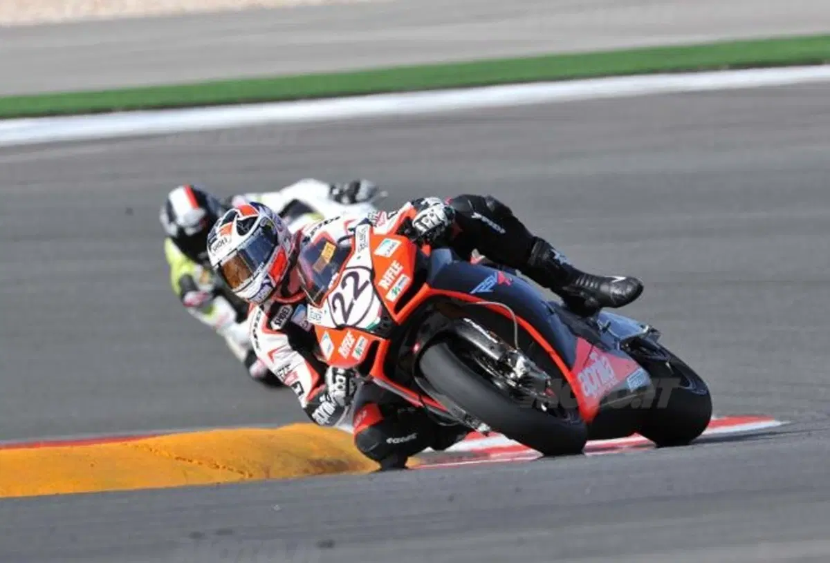 Aprilia soddisfatta della stagione 2009 (2)