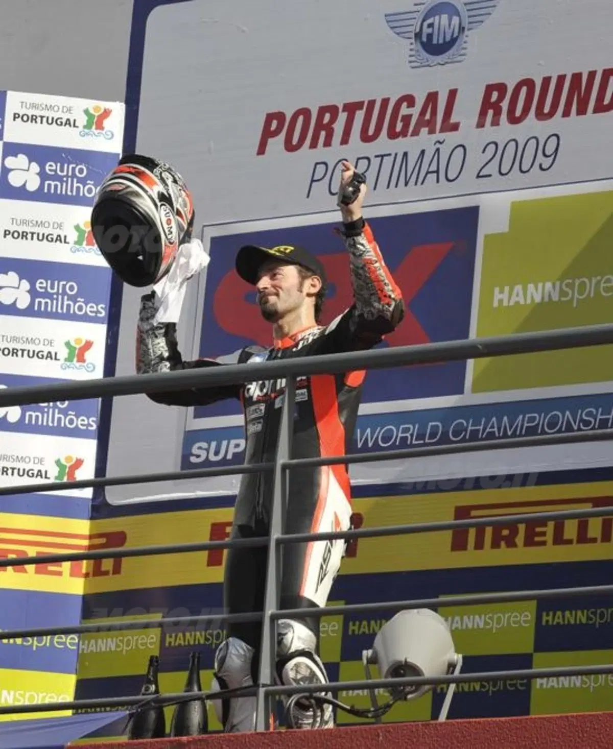 Aprilia soddisfatta della stagione 2009 (3)
