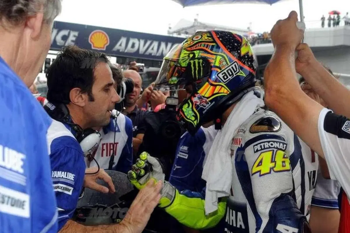 Valentino organizza per beneficenza una gara di Cross