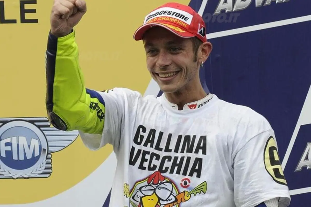 Valentino organizza per beneficenza una gara di Cross (3)